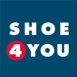 Das Logo der Marke Shoe4You bestehend aus einem blauen Quadrat, weißer Schrift und einem roten Kreis um die 4.